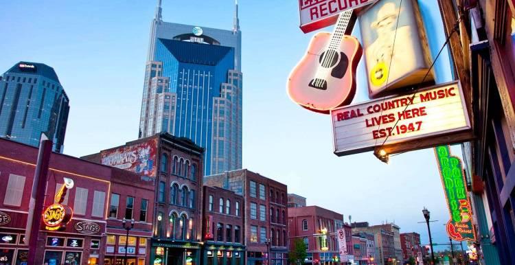 Read more about the article Student Tours and Trips to Nashville, TN, with the Best