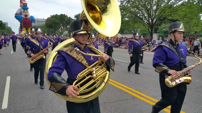 Read more about the article Ideas for High School Marching Band Trips